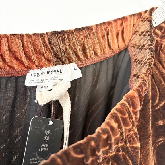 Urban renewal burnout velvet pants - Picture 7 of 8